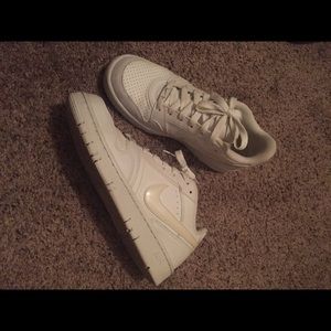 Nike Air Women’s sz 8